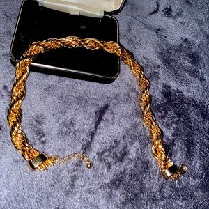 Gold Women’s Nacklace